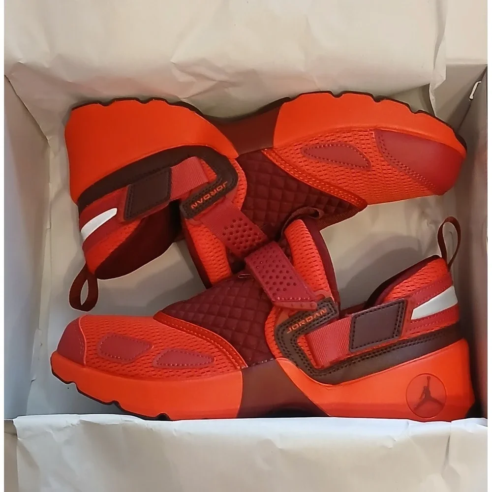 Nike Air Jordan Trunner LX Chile Red HQ2164-601 Women New
